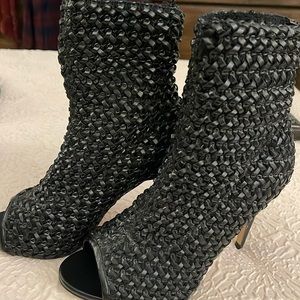 Zara Shoes Zara Womens Black Open
Toe Woven Fitted Ankle Boots W Stiletto
Heels